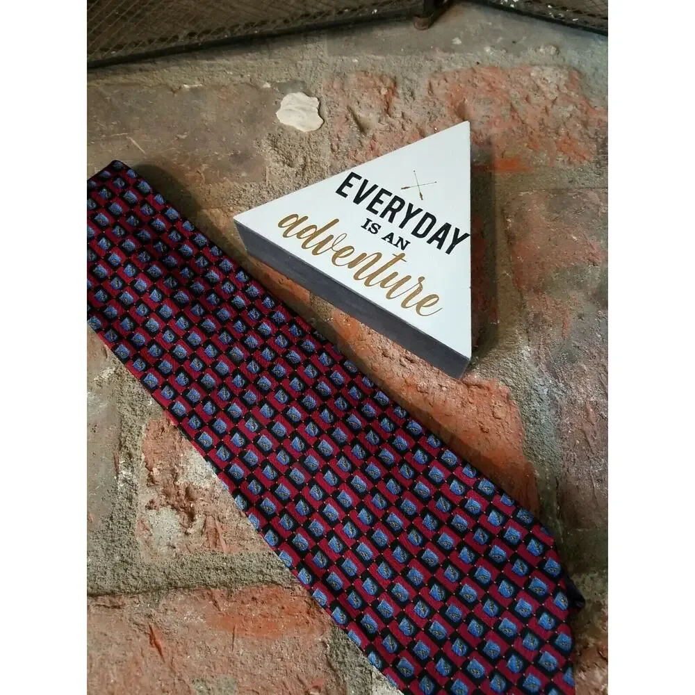 MENS‎ HUGO BOSS TIE 100% SILK MADE IN ITALY BRICK RED BLACK BLUE